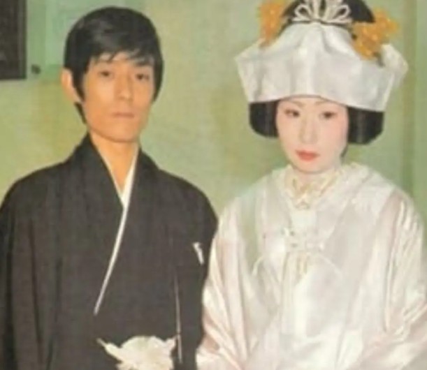 舟木一夫の奥さん写真は見られる？家族の今を探る